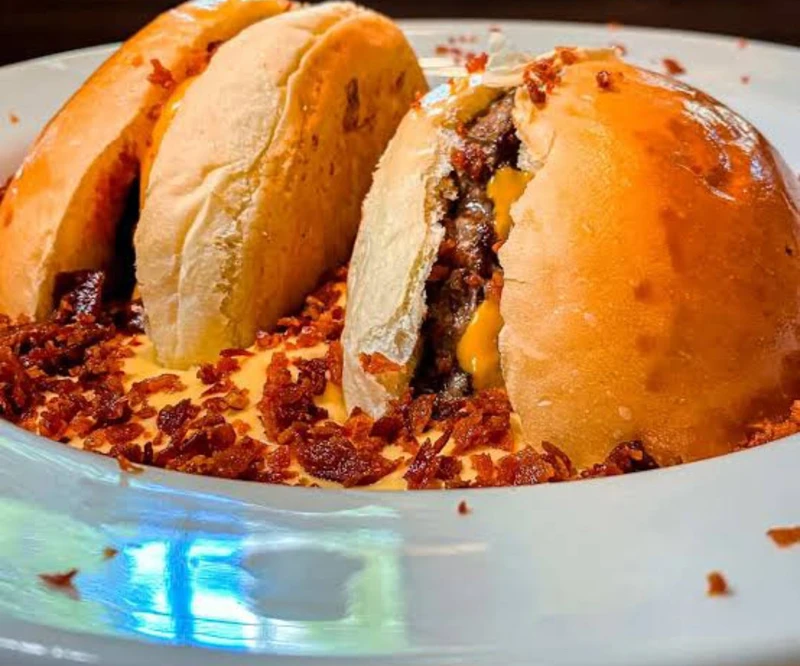 PISCINA BURGUER