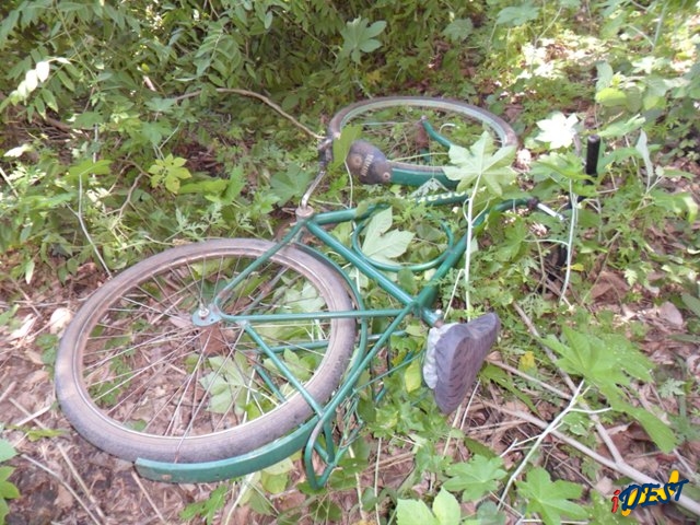 Bicicleta encontrada nos fundo da Policlínica Lourdes Fontoura