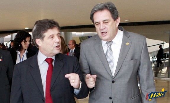 Moka e o ministro da agricultura, Mendes Ribeiro, no Palácio do Planalto