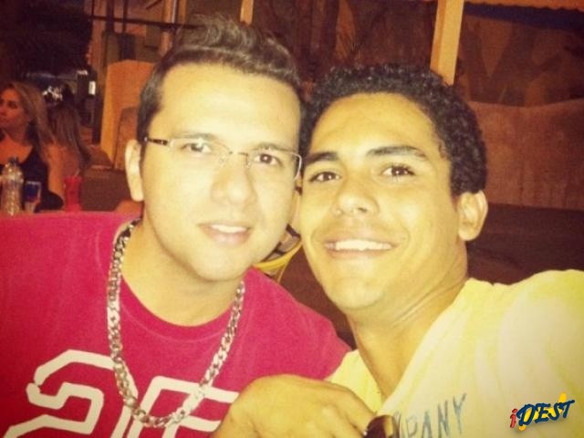 Elias e Lucas entraram na lista da festa.