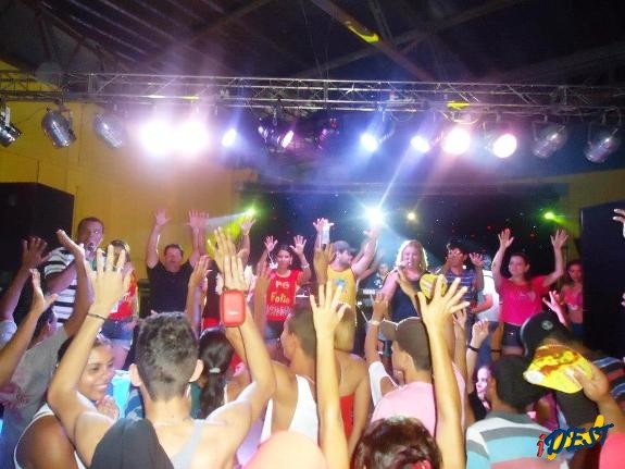 Banda Lis animou a folia