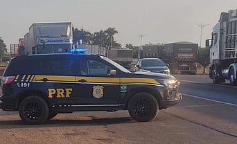 Mulher é presa com 10 kg de maconha que seriam entregues em São Gabriel do Oeste