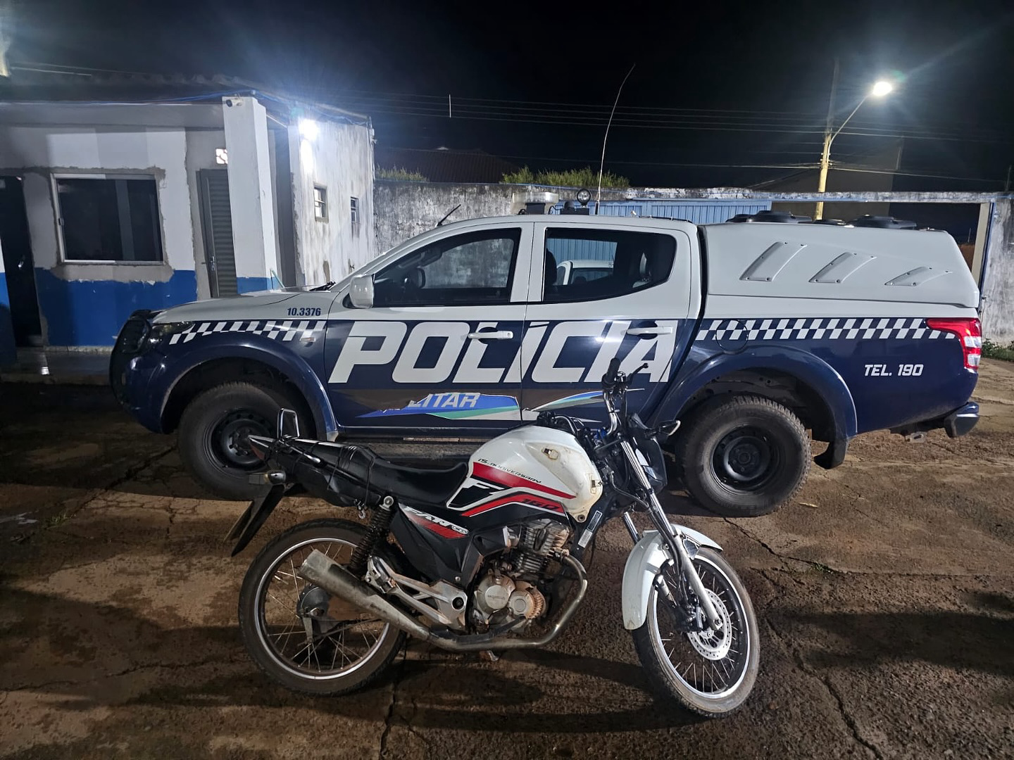 Motocicleta apreendida no domingo (26).