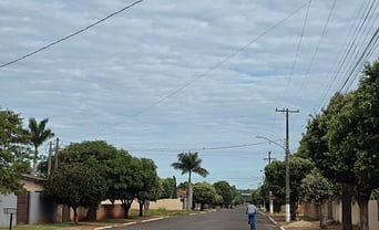 Calor e chance de chuva marcam a quarta-feira em São Gabriel do Oeste e região