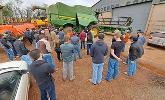 Aprosoja abre inscrições para treinamento gratuito em colheitadeira em São Gabriel do Oeste