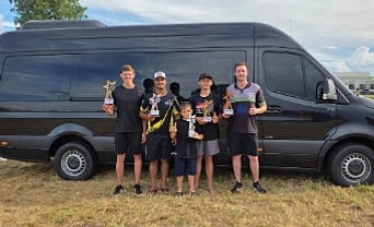 São Gabriel do Oeste se destaca com vitórias e presença no pódio na 2ª etapa do Estadual de Motocross