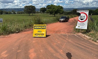 Principal desvio entre Rio Negro e São Gabriel do Oeste é interditado após danos em ponte