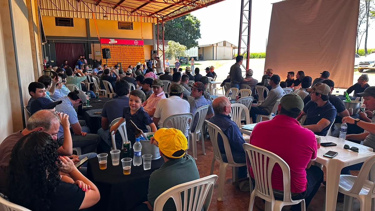 O evento foi encerrado com um almoço de confraternização entre os participantes.