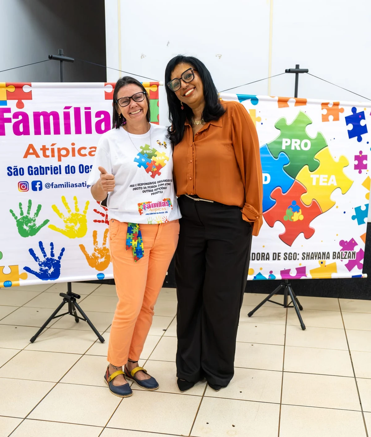 Coordenadora do PRODTEA São Gabriel do Oeste, Shayana Balzan (esquerda) e a neuropsicopedagoga Cristiane Alcantara (direita).