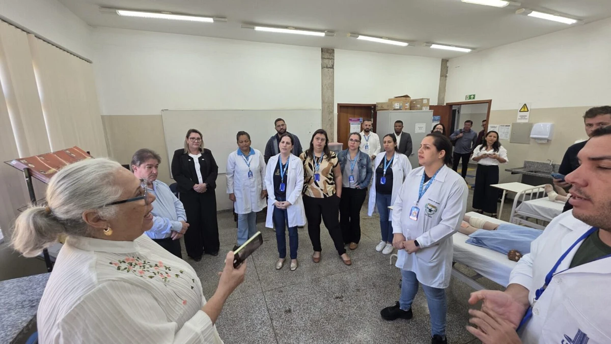 MEC e UFMS vistoriam estrutura de Coxim para implantação do curso de Medicina