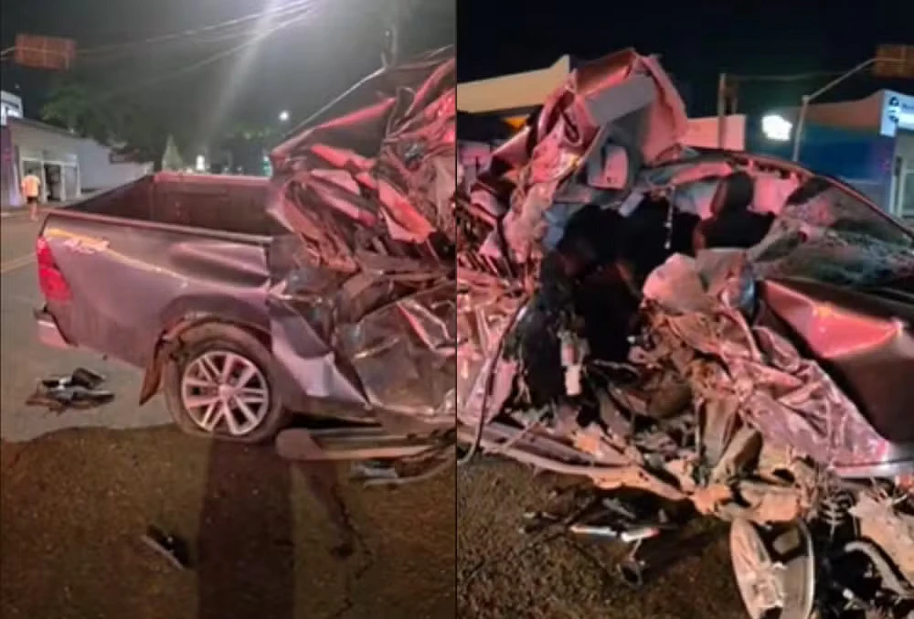 Veículo ficou destruído após acidente na madrugada desta sexta-feira (28) em Campo Grande.