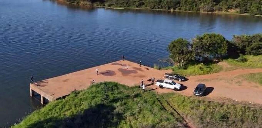 Movimentação no local onde atentado aconteceu.