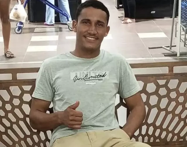 Felipe foi executado a tiros no meio da rua.