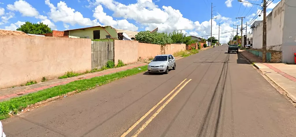Rua Mirabela, nas proximidades da Avenida Tamandaré, em Campo Grande.