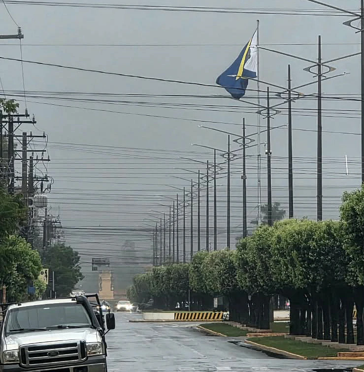 Tarde de domingo teve chuva em São Gabriel do Oeste.